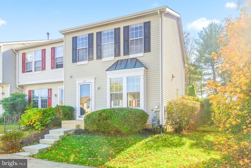 Welcome to a well maintained end unit townhome in Abbotsford. This home offers an open floor plan that is great for entertaining.  Upstairs has 3 spacious bedrooms and 1 full bathroom. The basement has a huge finished area with an unfinished section, great for extra storage.  The home is located within the 5 mile radius of Newark Charter.  Also close to downtown Newark shopping and restaurants.