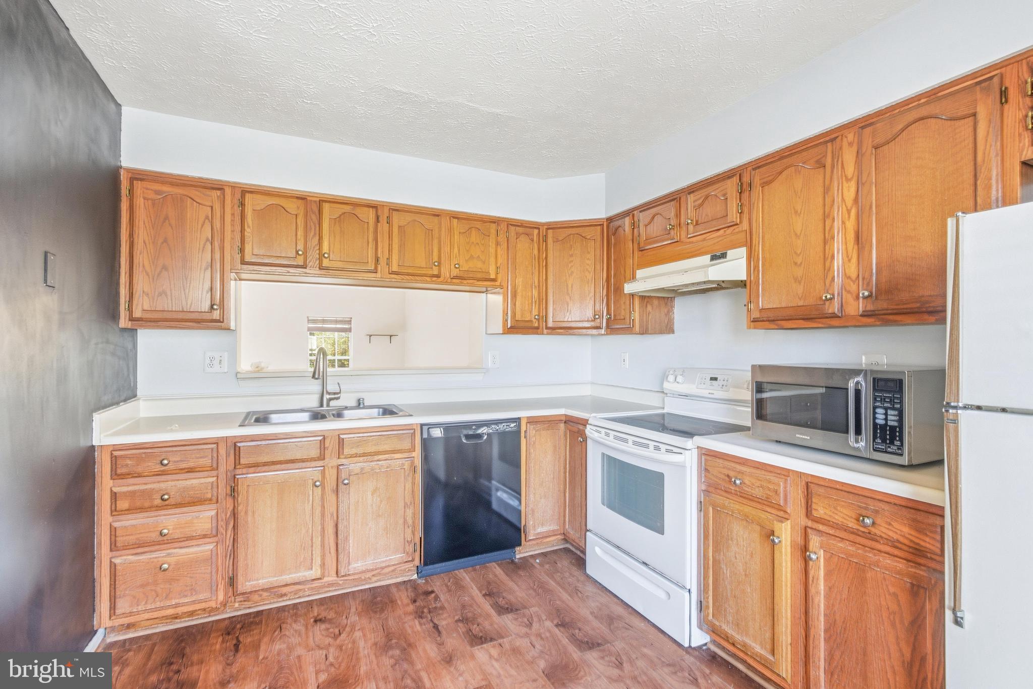 117 W SHETLAND COURT