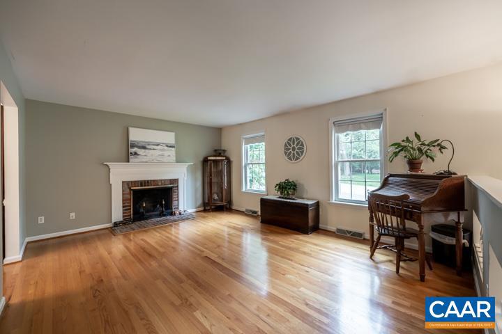 HOLLYMEAD - Residential