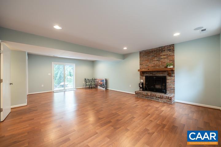 HOLLYMEAD - Residential