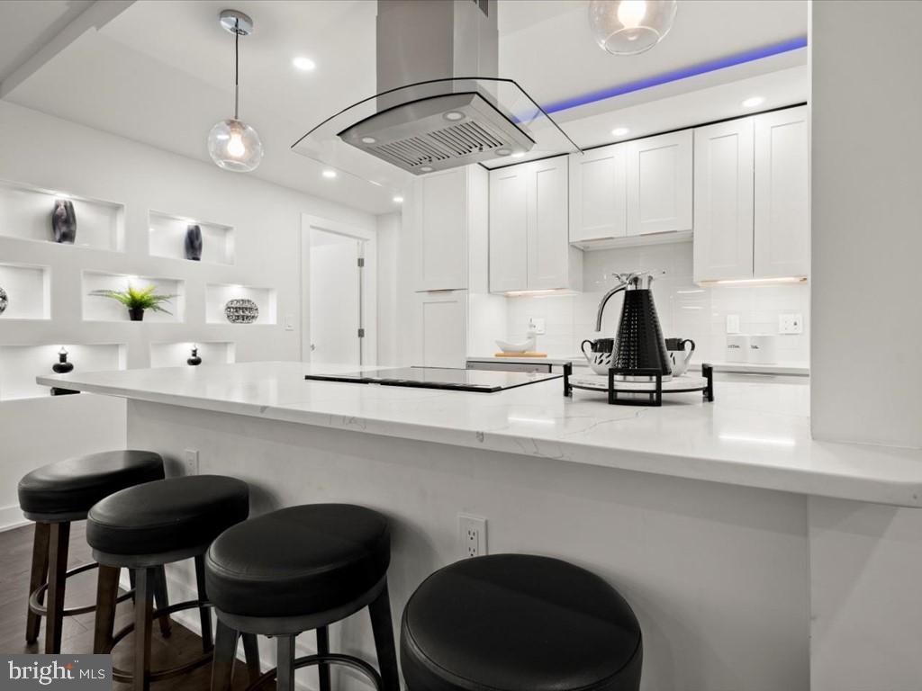 ALEXANDRIA KNOLLS - Residential