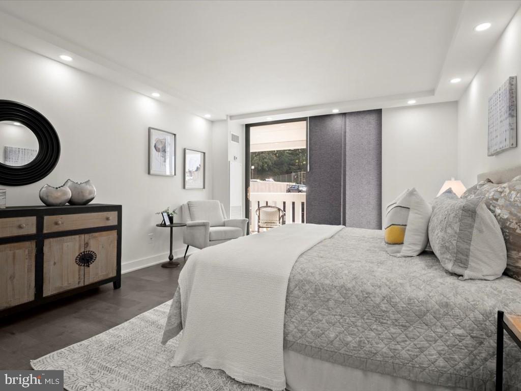 ALEXANDRIA KNOLLS - Residential