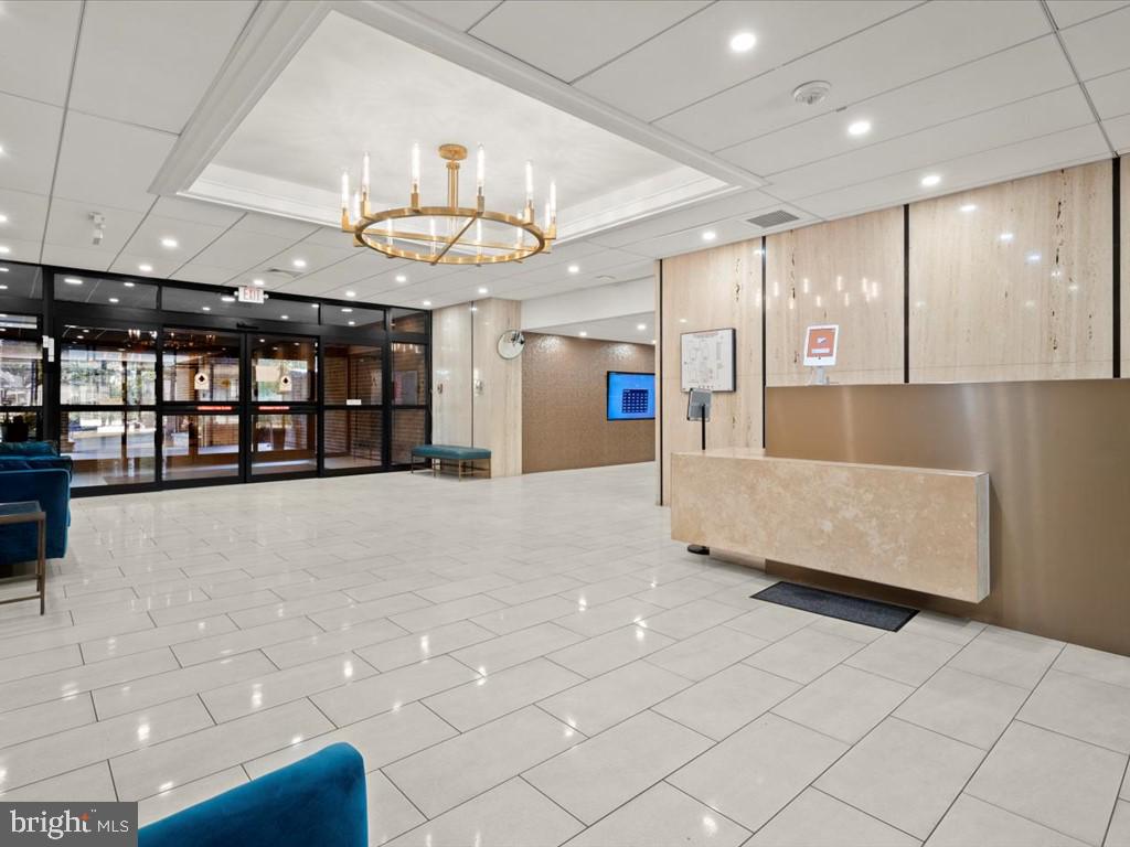 ALEXANDRIA KNOLLS - Residential