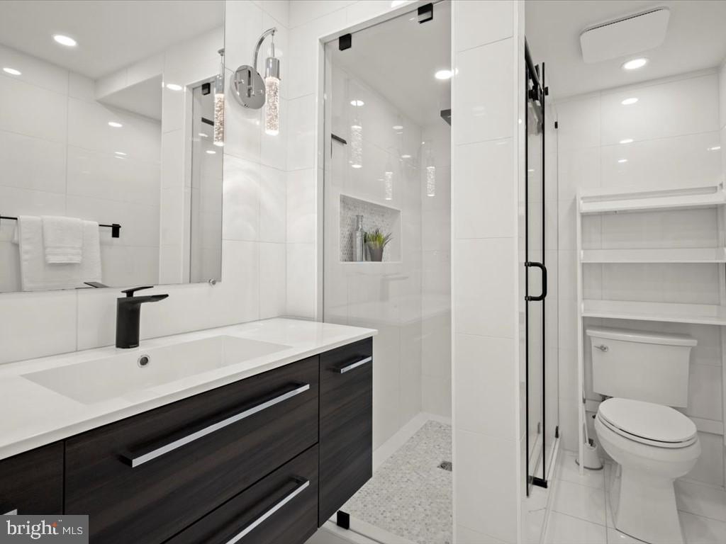 ALEXANDRIA KNOLLS - Residential