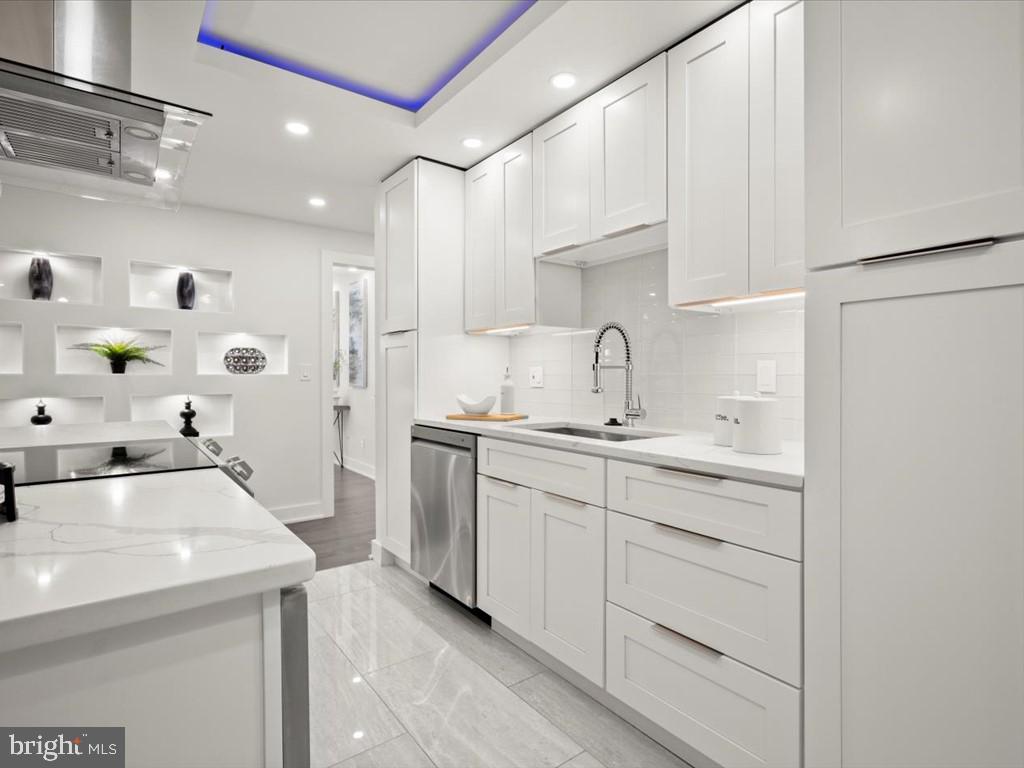 ALEXANDRIA KNOLLS - Residential