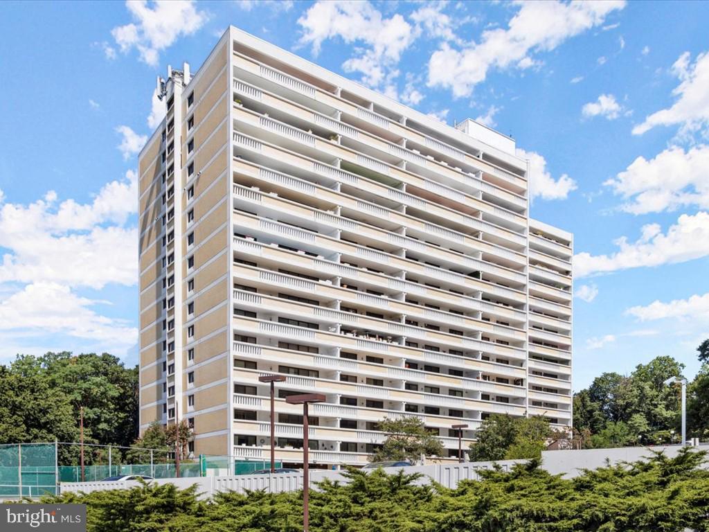 ALEXANDRIA KNOLLS - Residential