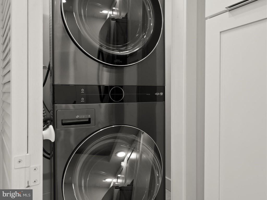 ALEXANDRIA KNOLLS - Residential