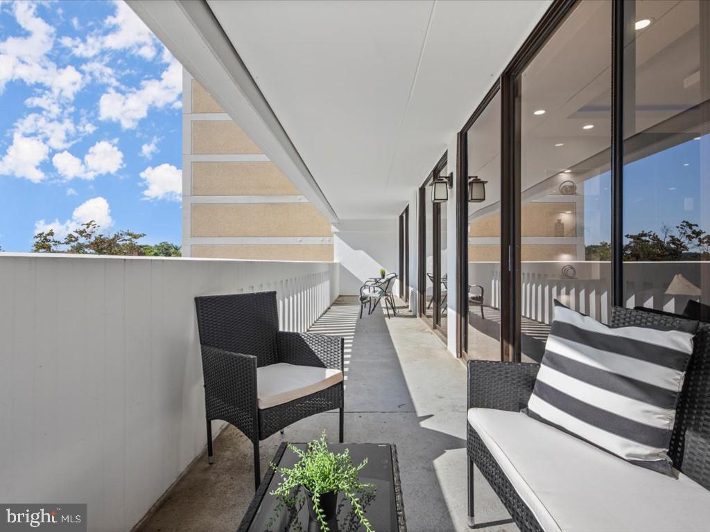 ALEXANDRIA KNOLLS - Residential