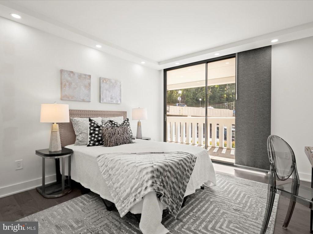 ALEXANDRIA KNOLLS - Residential