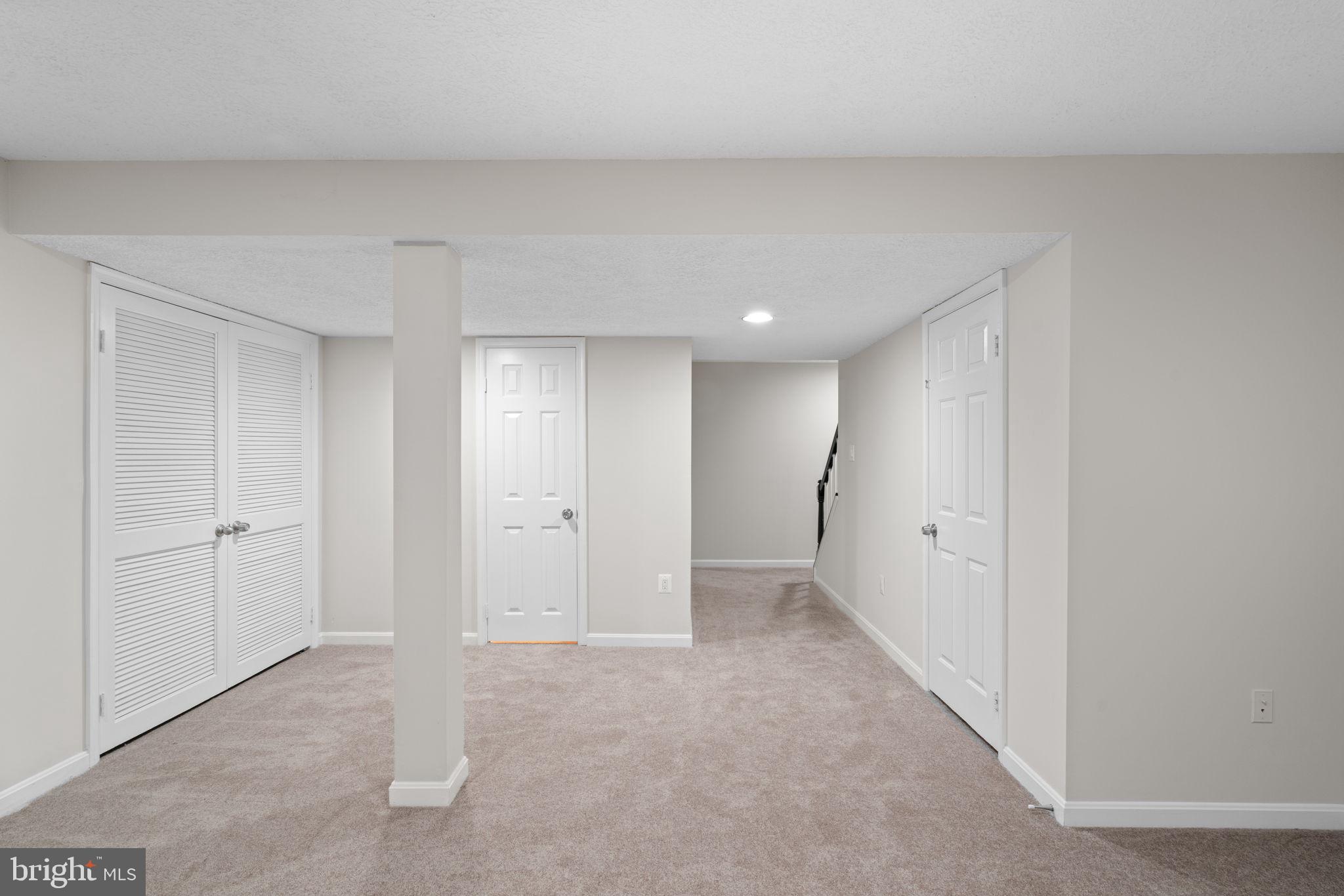 POTOMAC CROSSING - Residential Lease