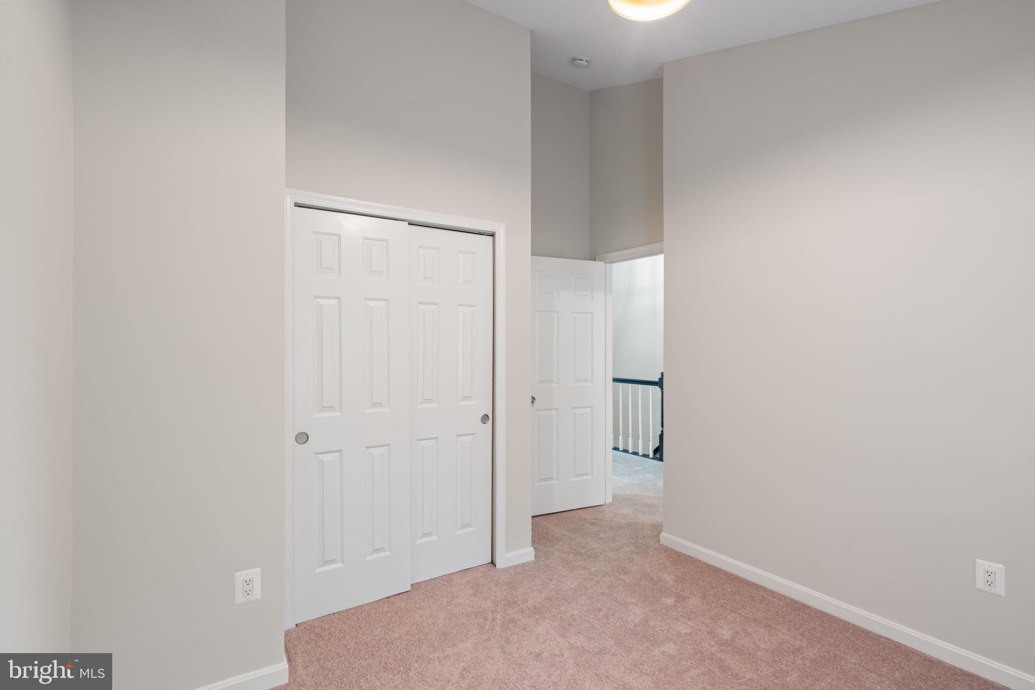 POTOMAC CROSSING - Residential Lease