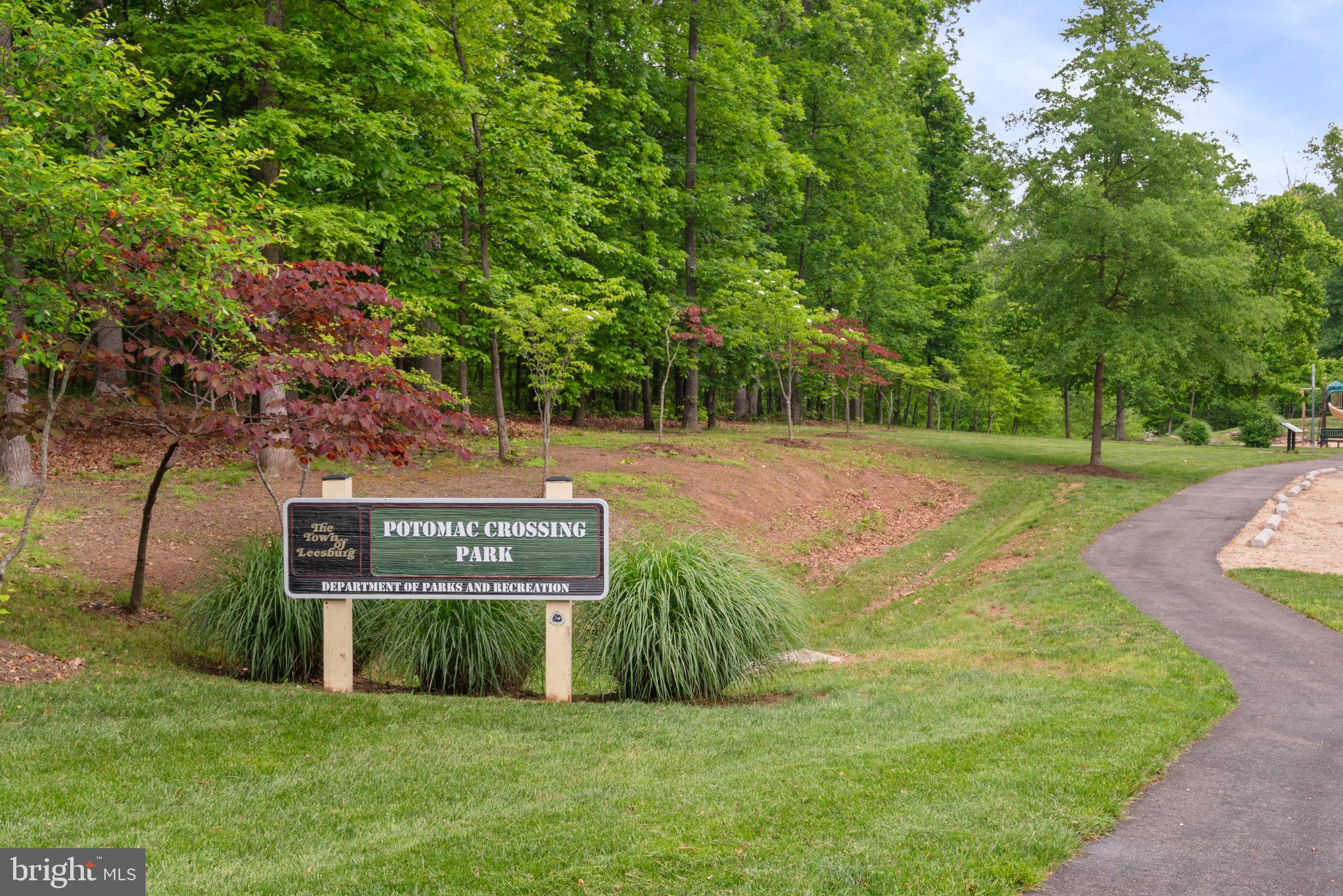 POTOMAC CROSSING - Residential Lease