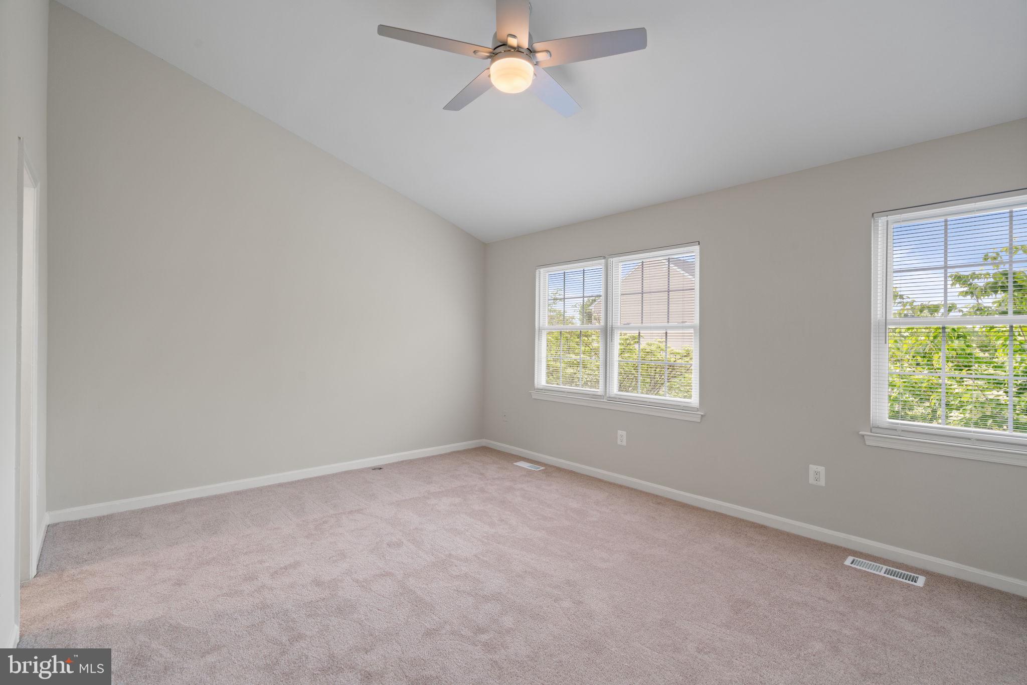 POTOMAC CROSSING - Residential Lease