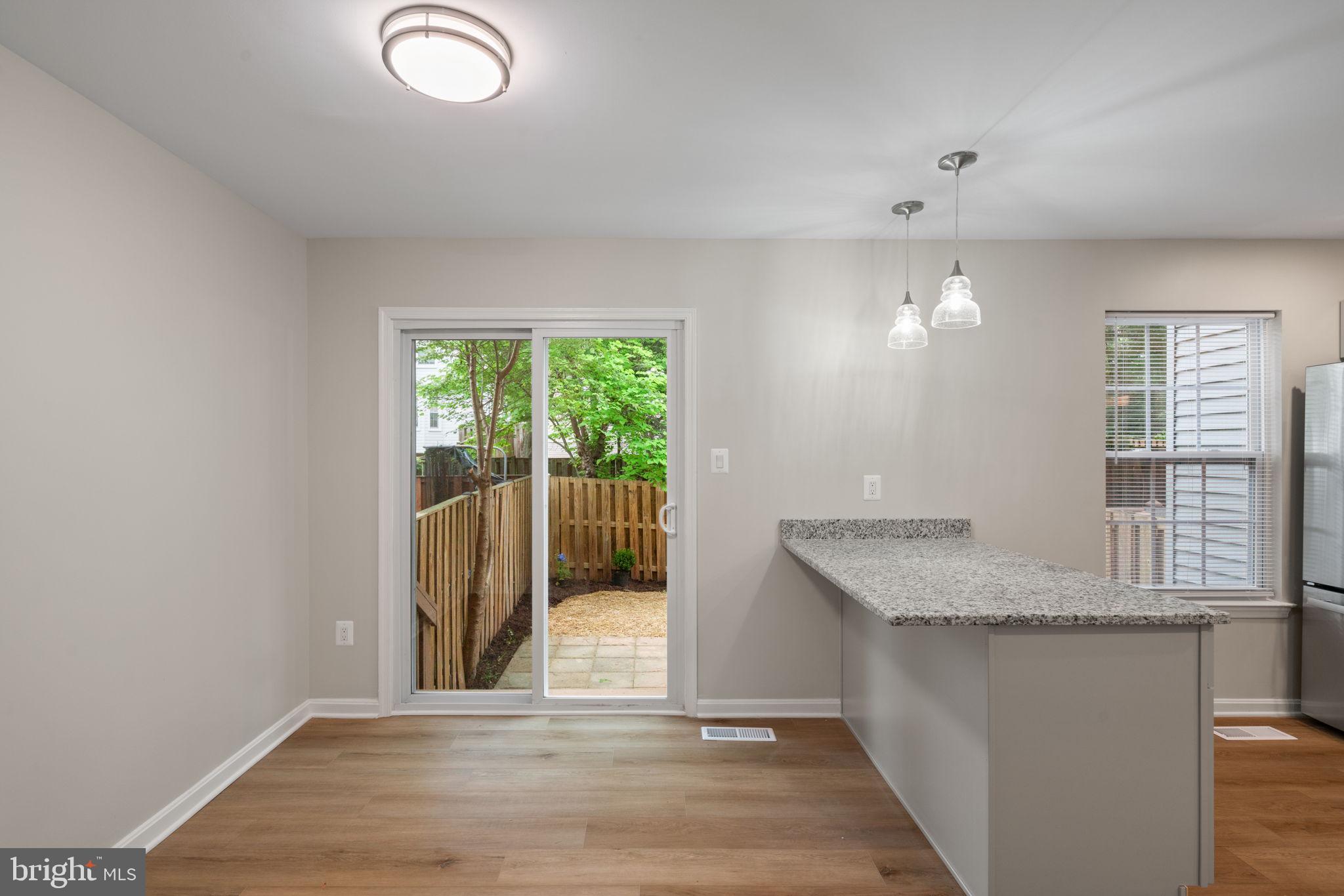 POTOMAC CROSSING - Residential Lease