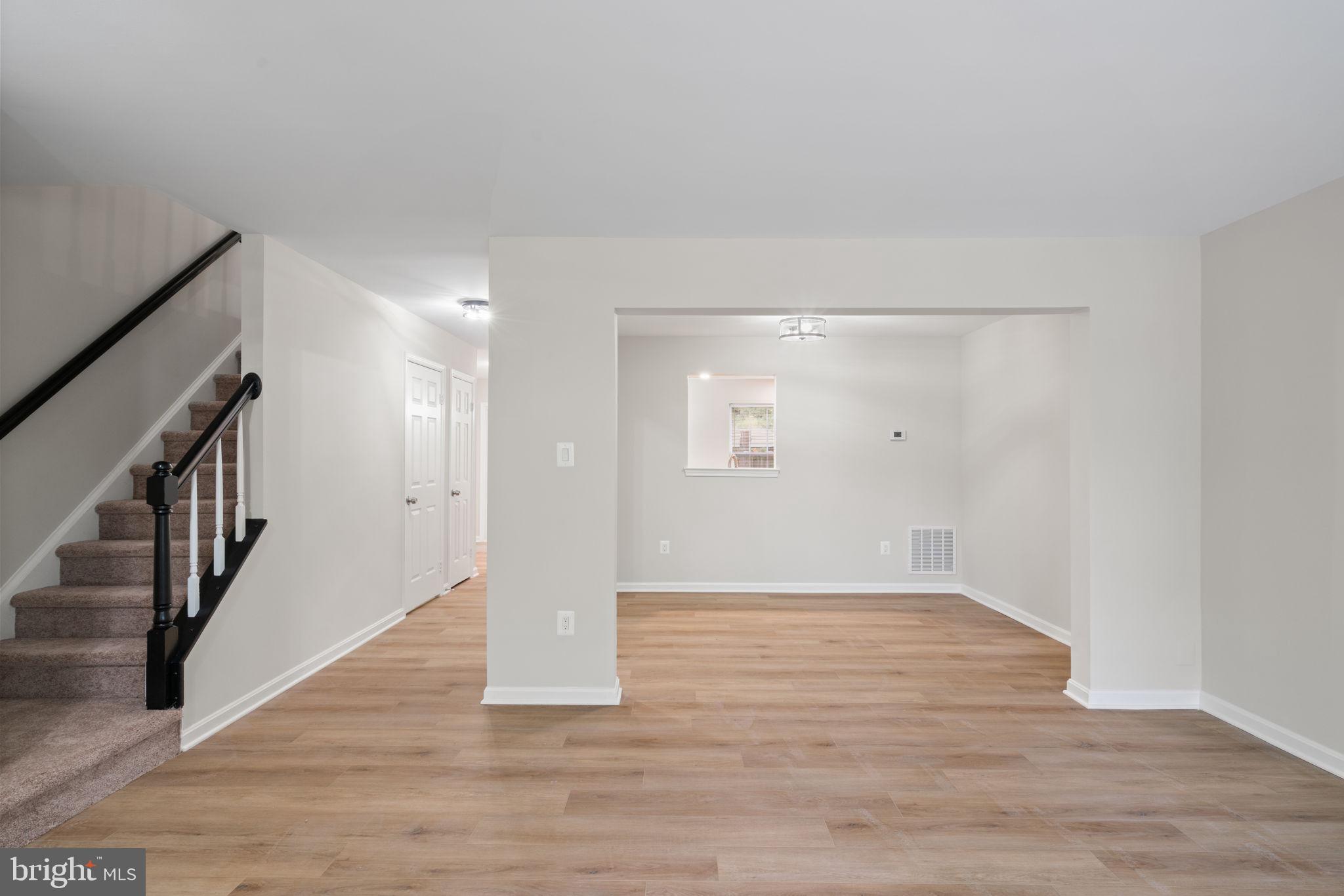 POTOMAC CROSSING - Residential Lease