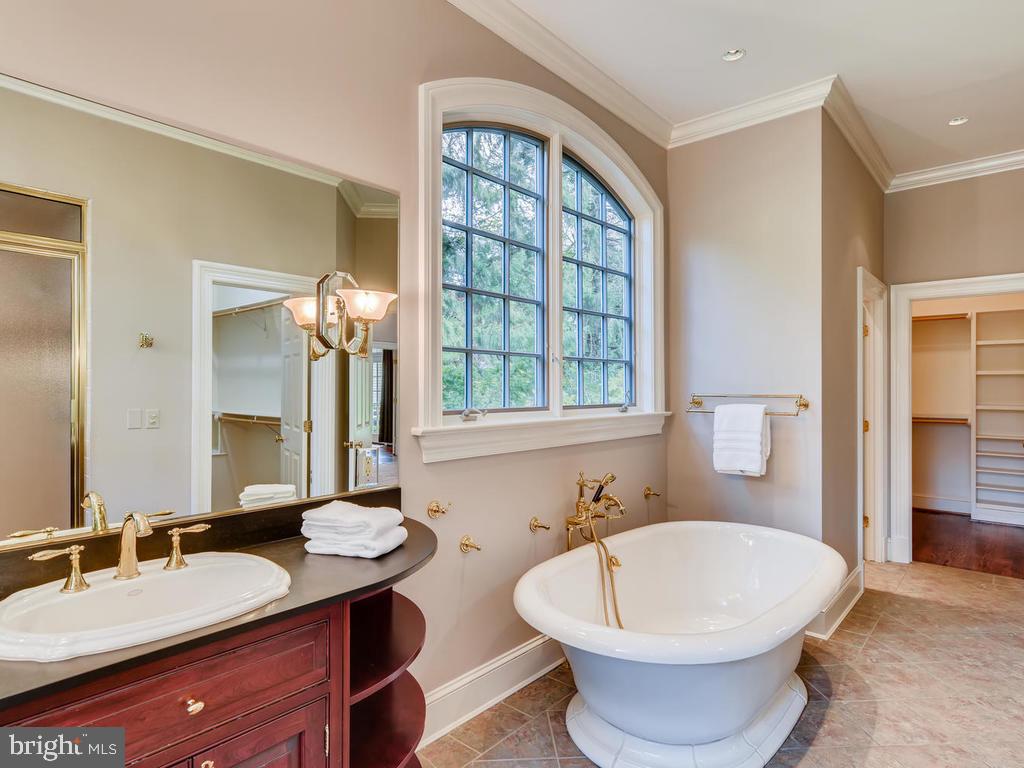 RUXTON/RIDERWOOD - Residential