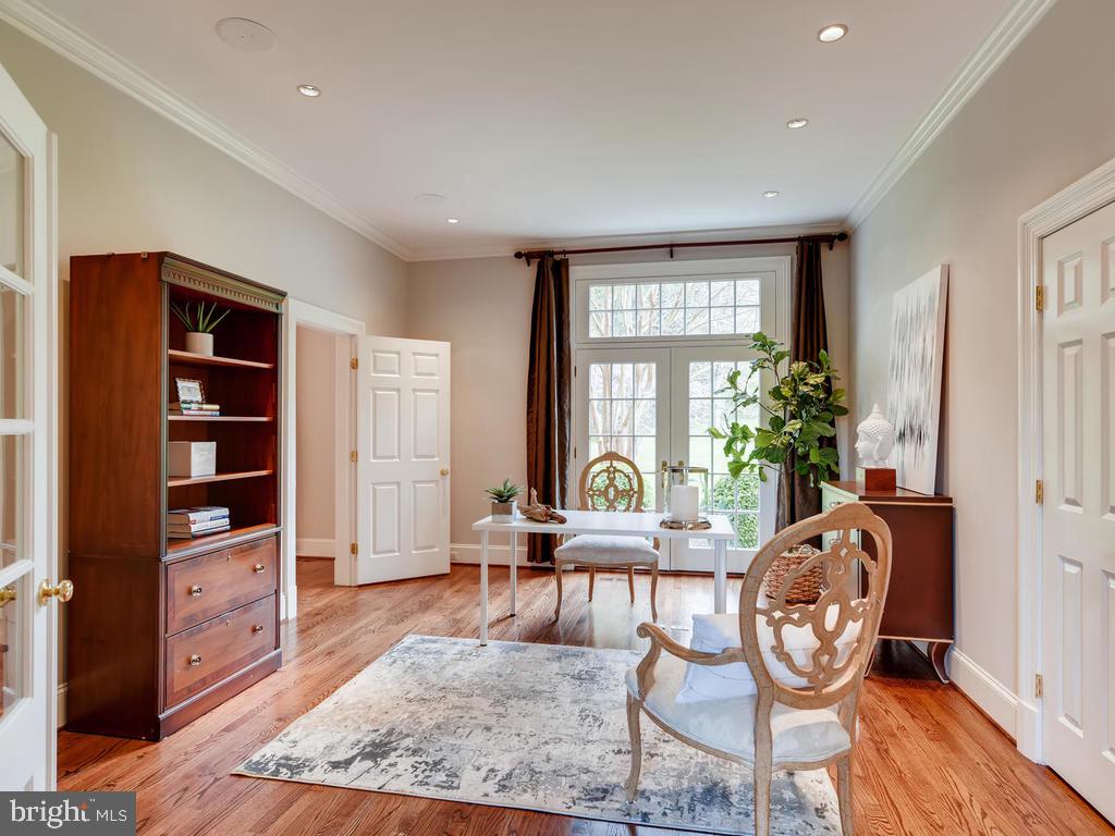 RUXTON/RIDERWOOD - Residential