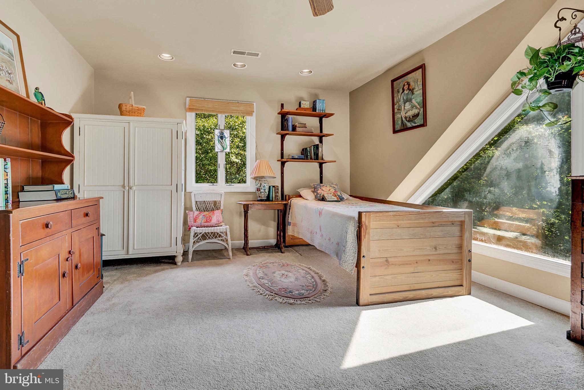 METES & BOUNDS - Farm