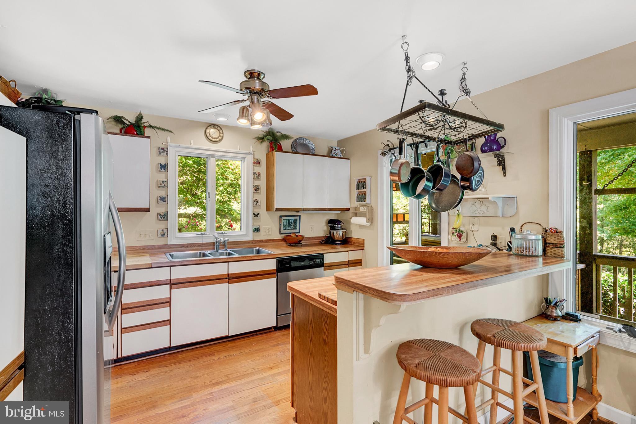 METES & BOUNDS - Farm