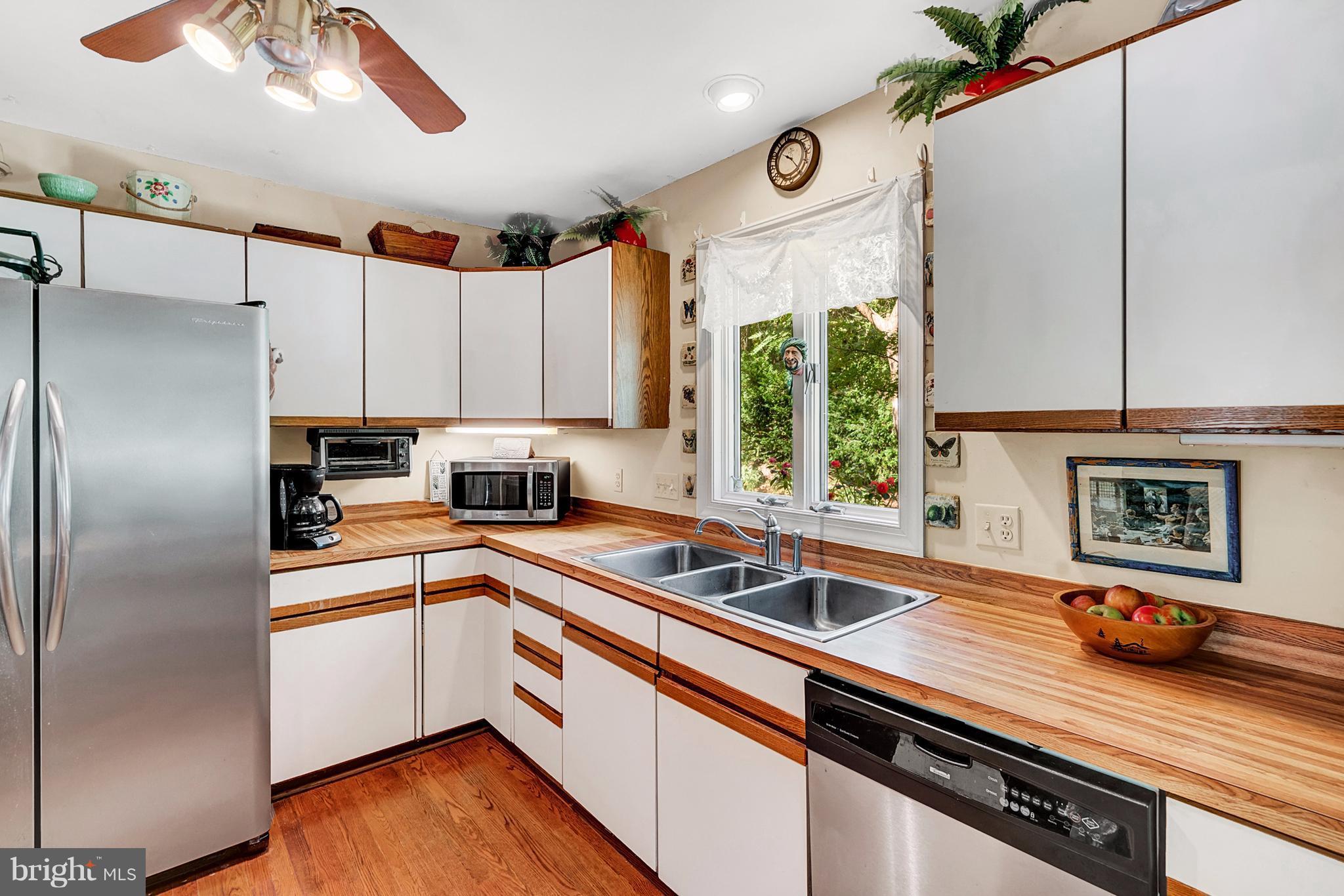 METES & BOUNDS - Farm