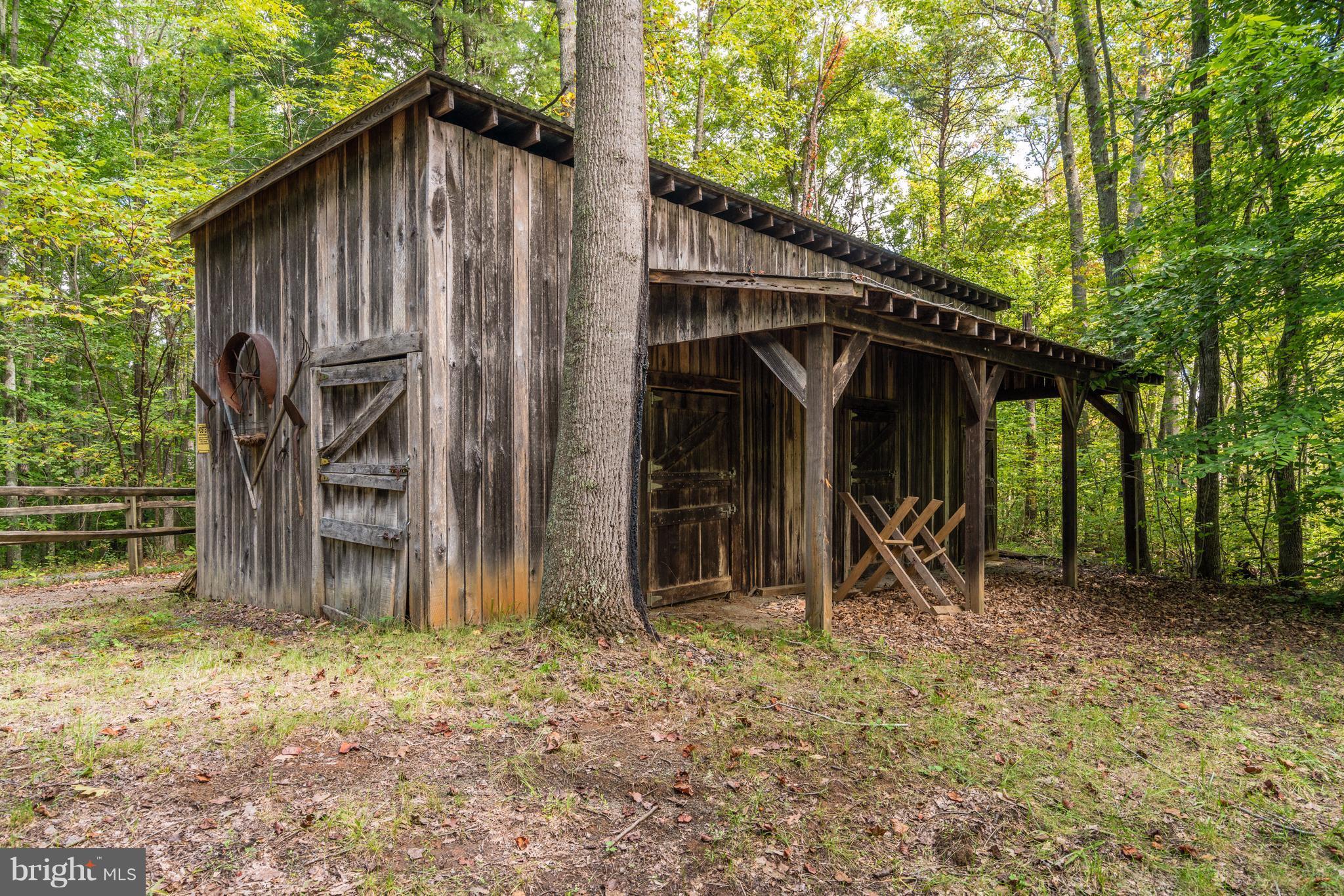 METES & BOUNDS - Farm