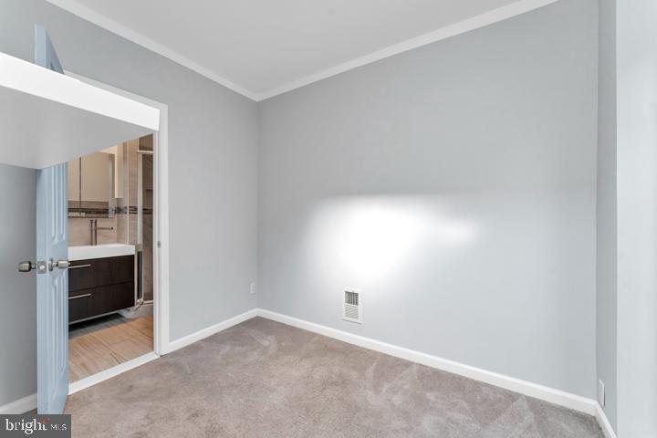 HIGHLANDTOWN - Residential