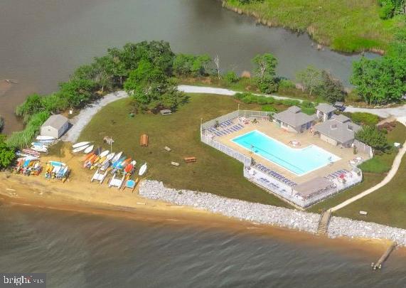 CHESAPEAKE HARBOUR - Residential