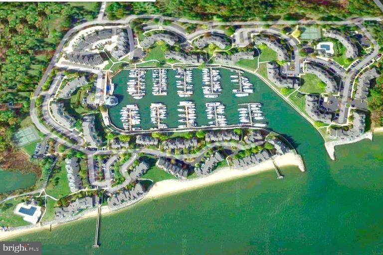 CHESAPEAKE HARBOUR - Residential