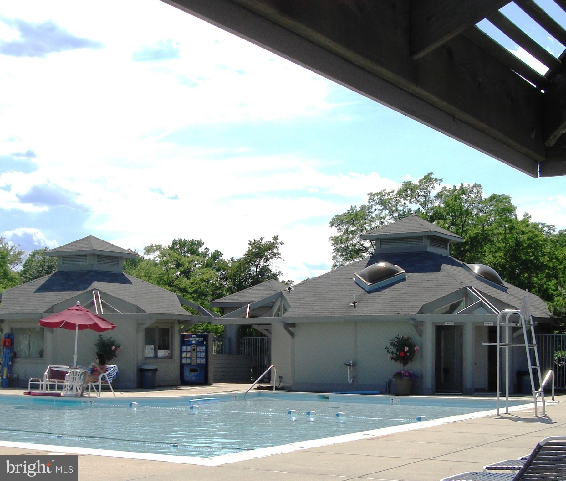 CHESAPEAKE HARBOUR - Residential