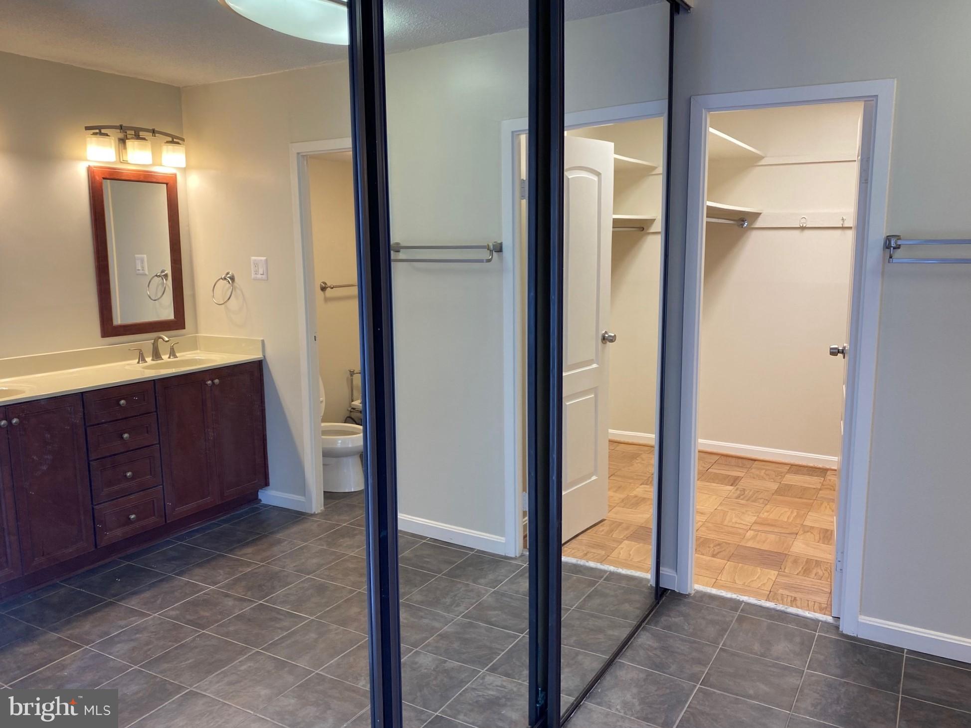 ROCKVILLE - Residential Lease