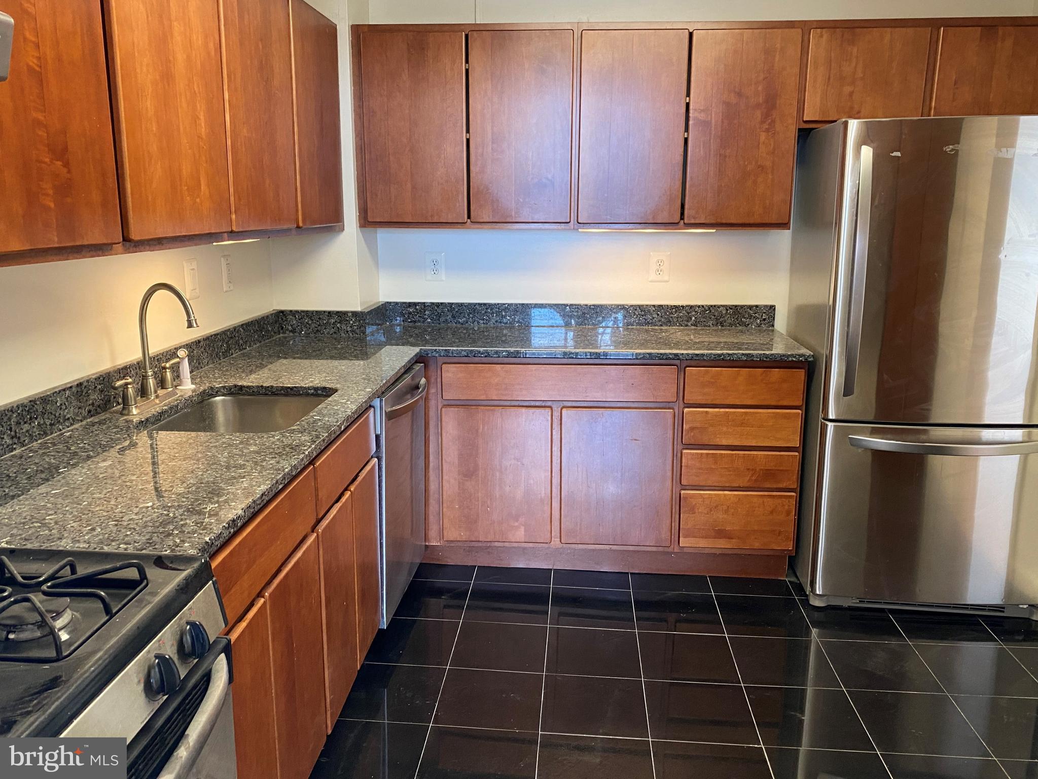 ROCKVILLE - Residential Lease