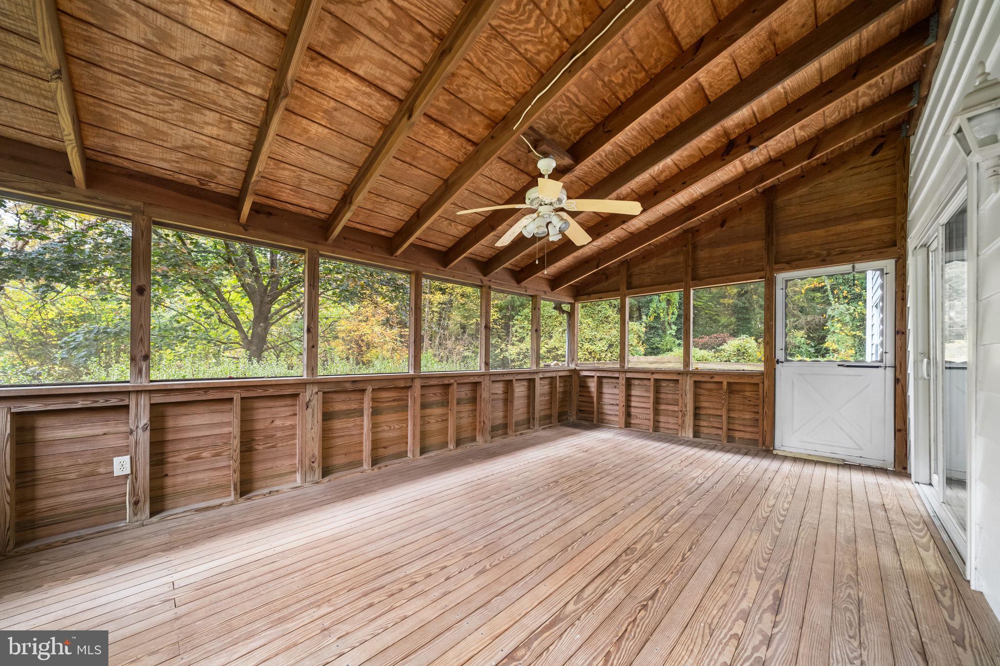 WAKEFIELD CHAPEL WOODS - Residential