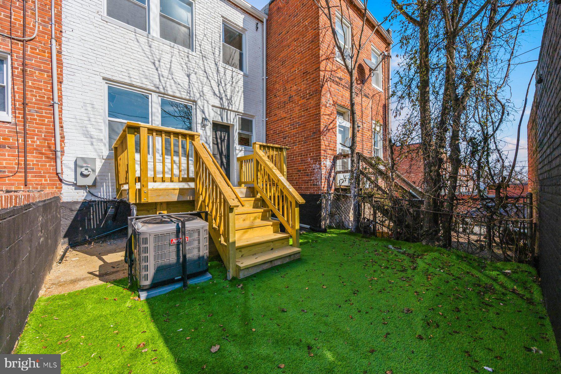 GREENSPRING - Residential