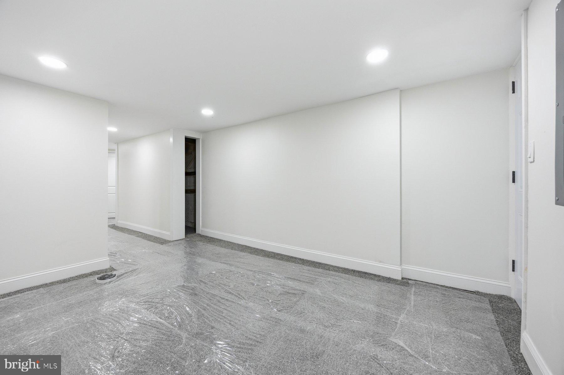 GREENSPRING - Residential