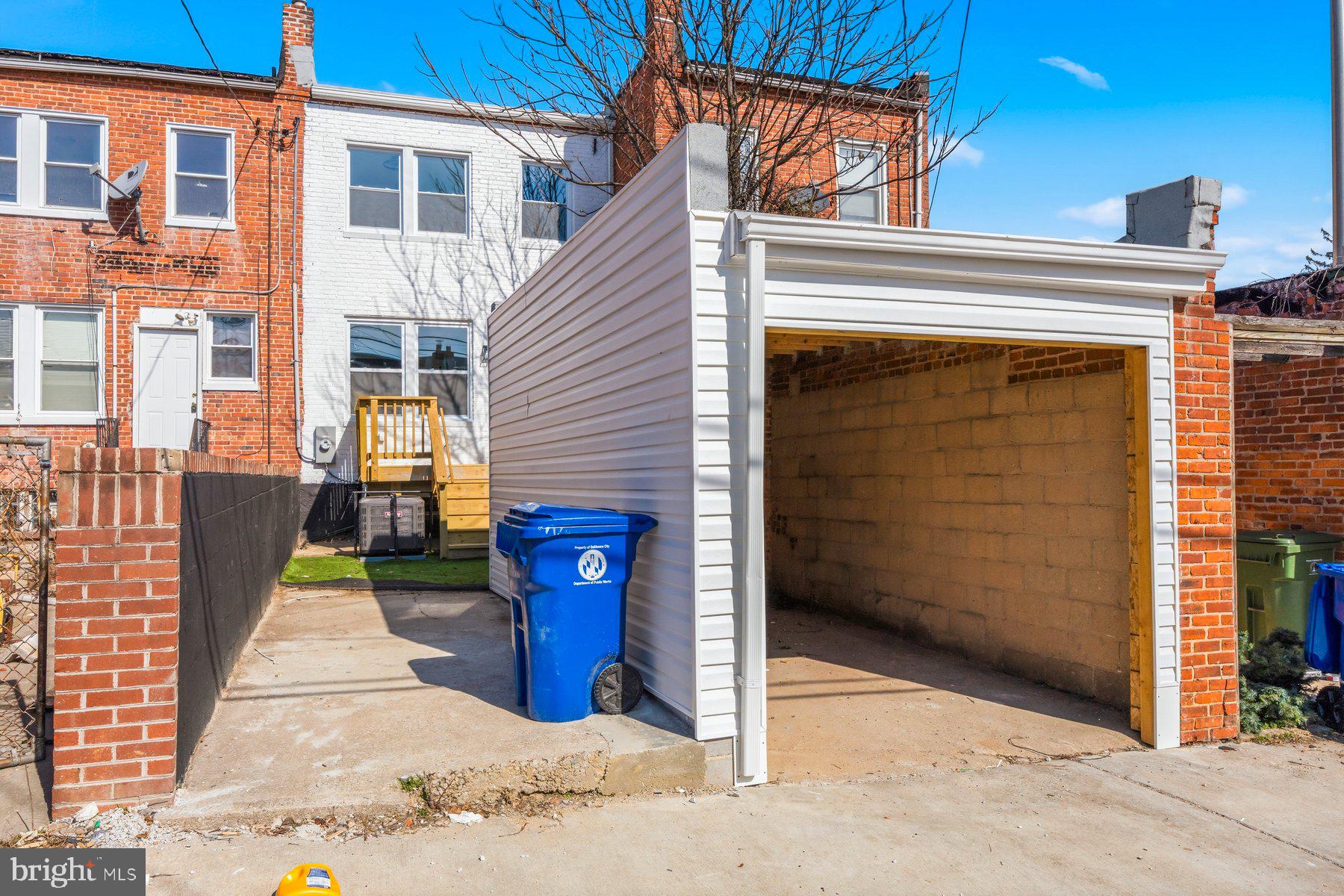 GREENSPRING - Residential