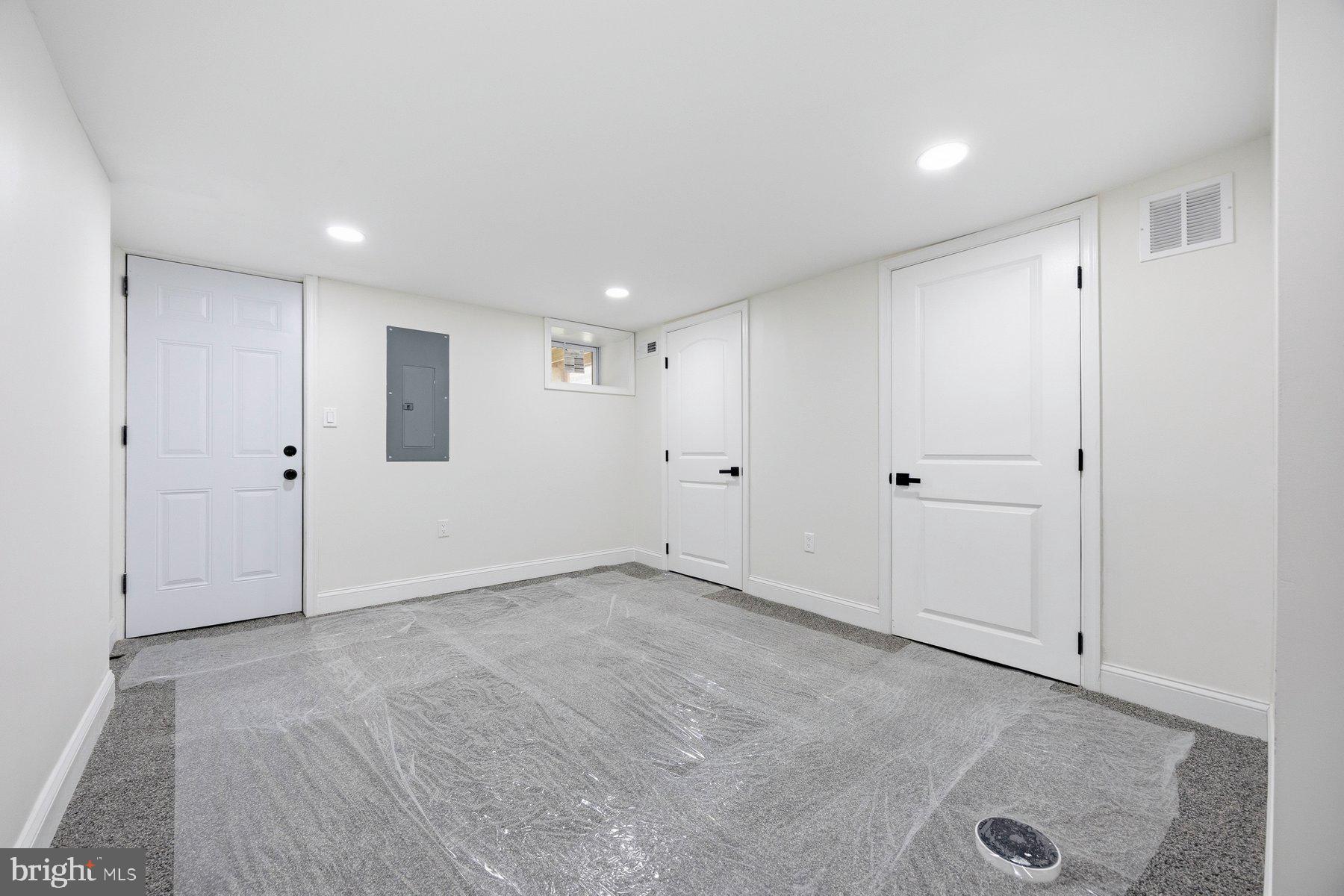 GREENSPRING - Residential