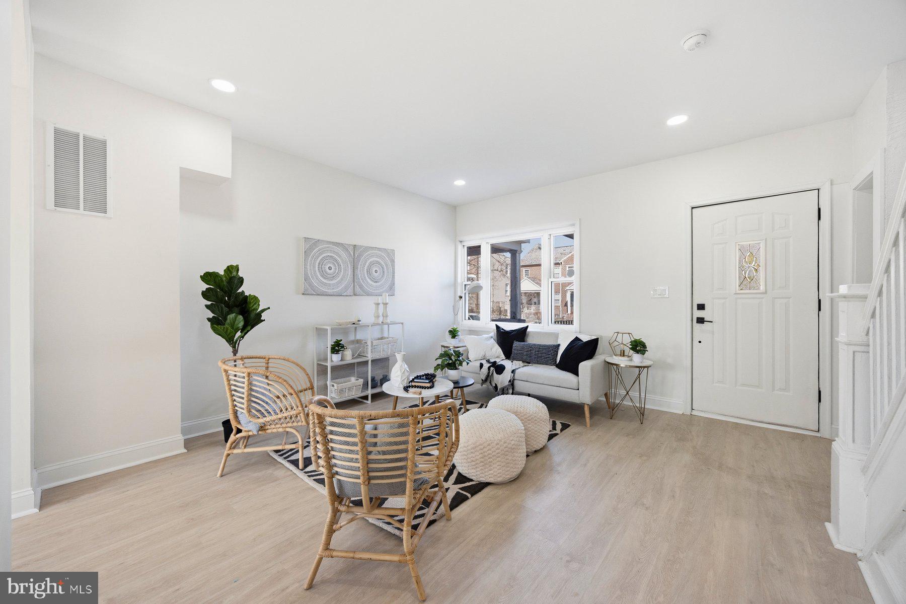 GREENSPRING - Residential