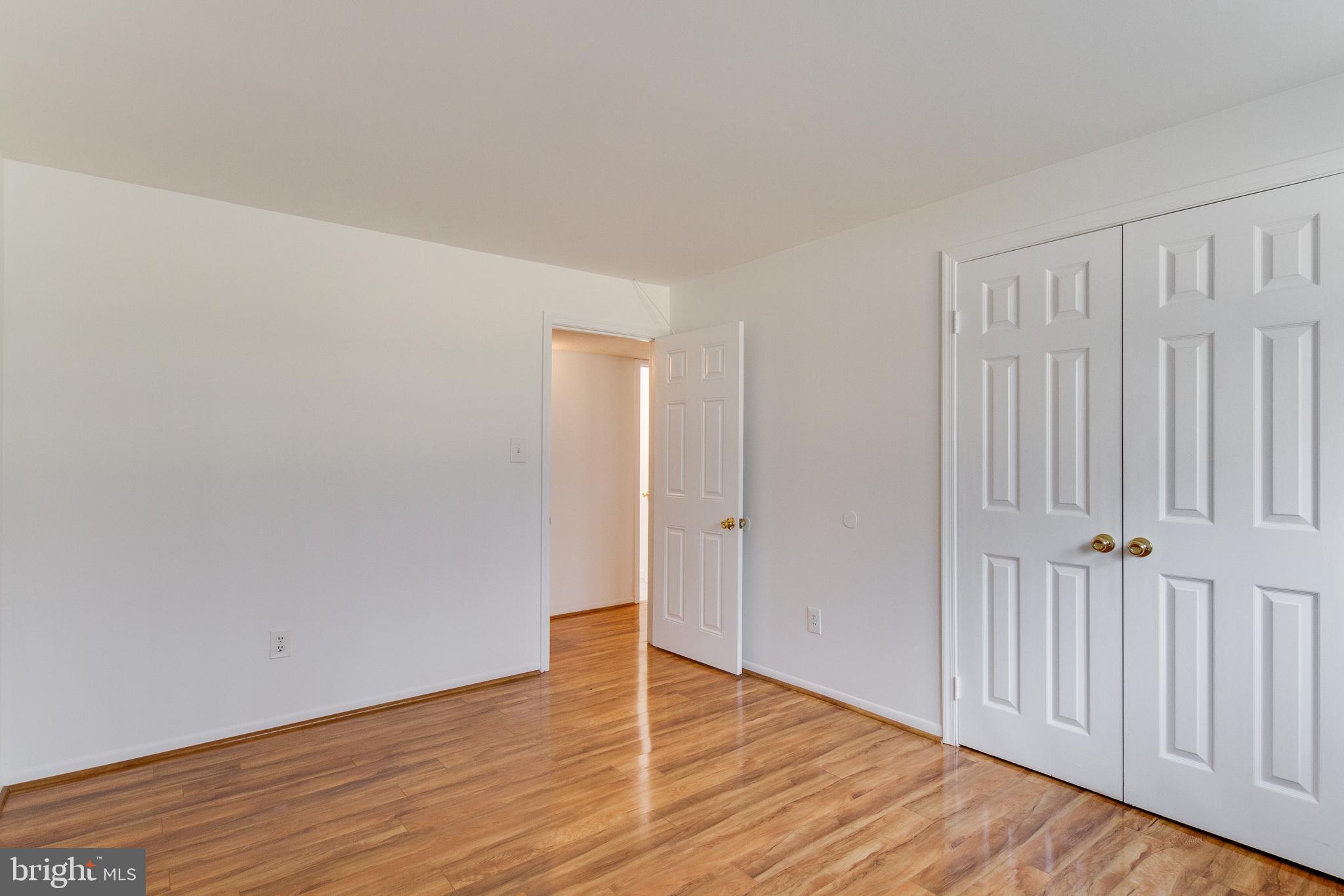 OAKS OF SHENANDOAH - Residential