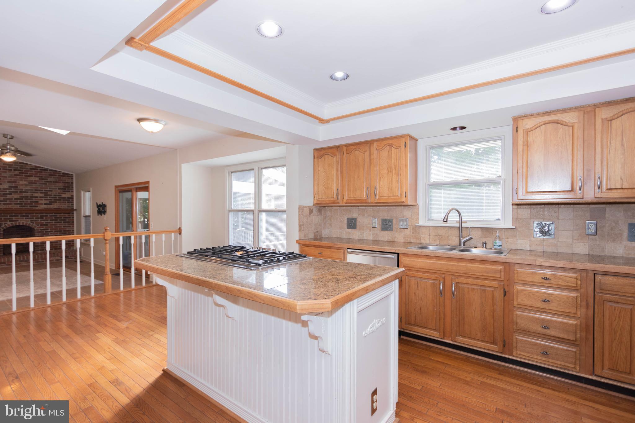 JACKSON MANOR - Residential