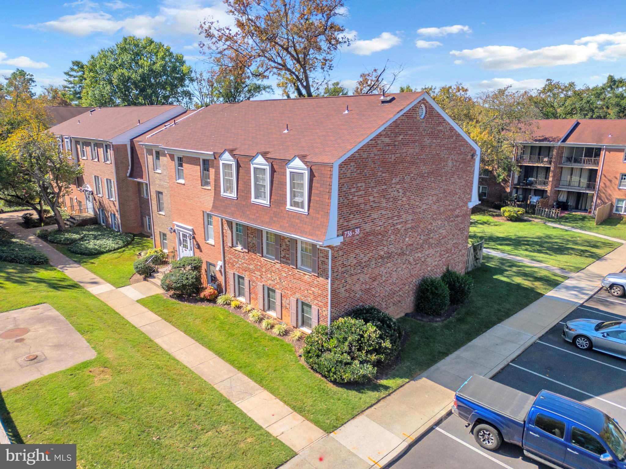 736 QUINCE ORCHARD BOULEVARD T-2