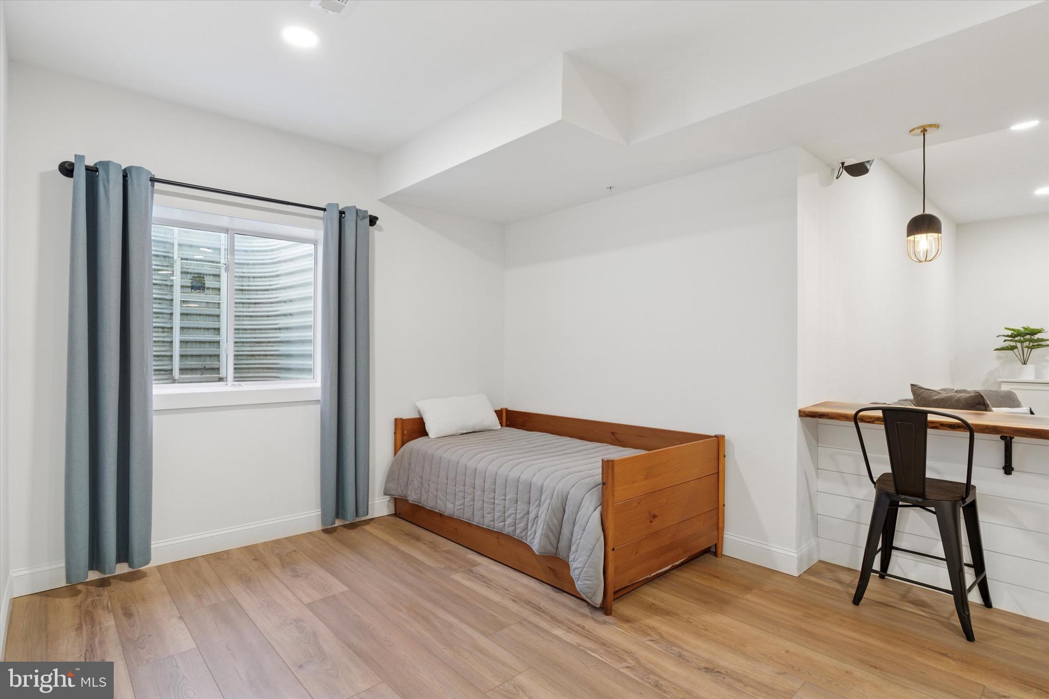 RESERVE AT CREEKSIDE - Residential