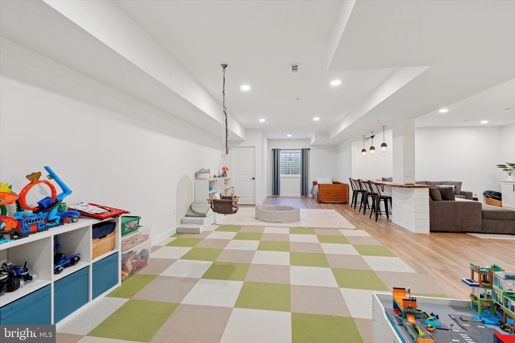 RESERVE AT CREEKSIDE - Residential