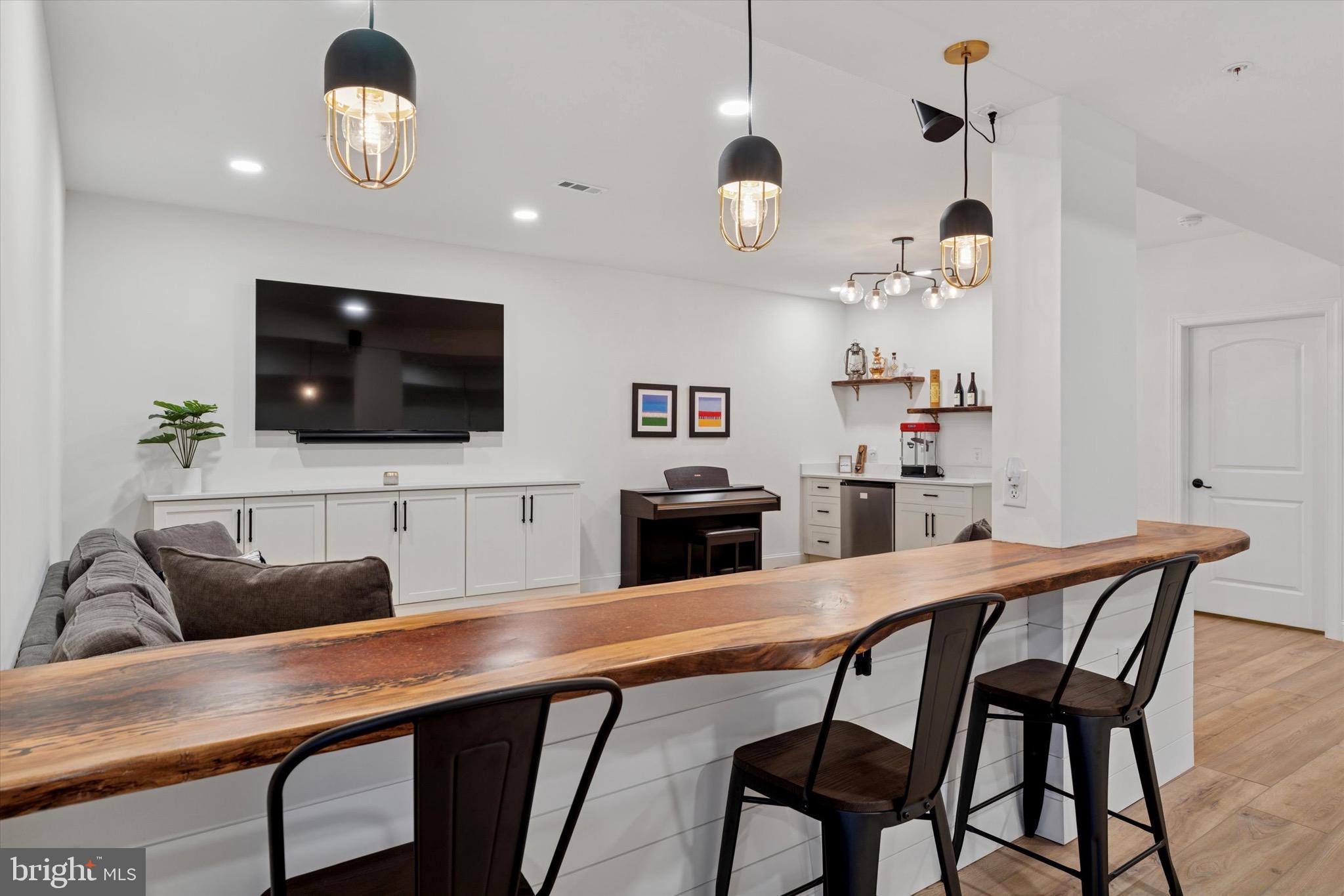 RESERVE AT CREEKSIDE - Residential