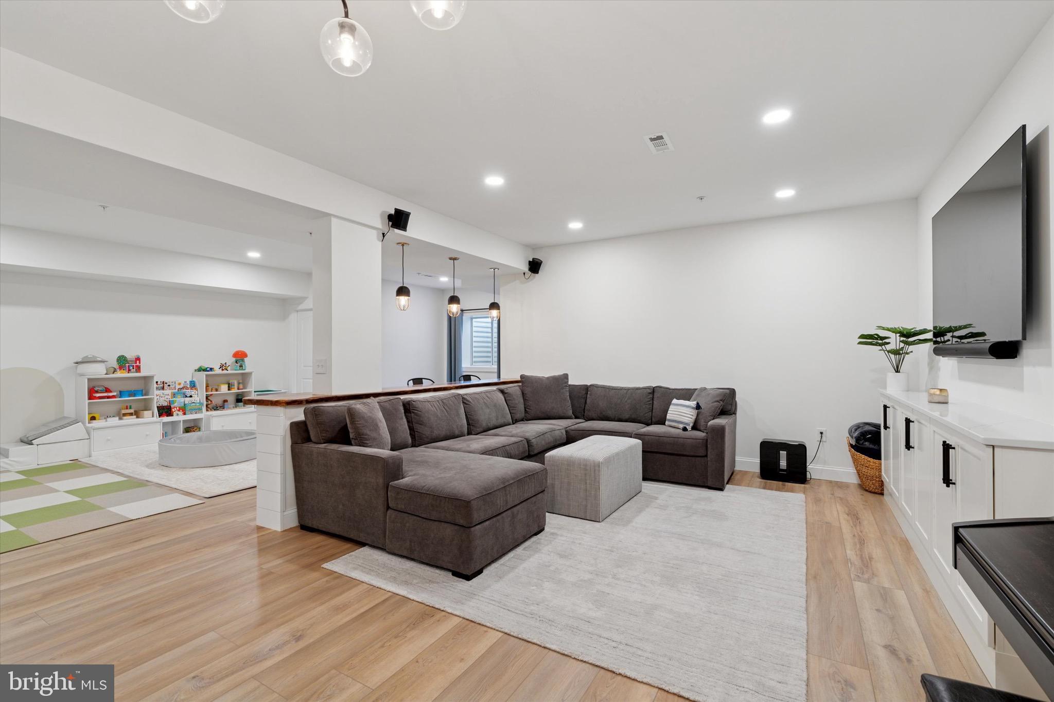 RESERVE AT CREEKSIDE - Residential