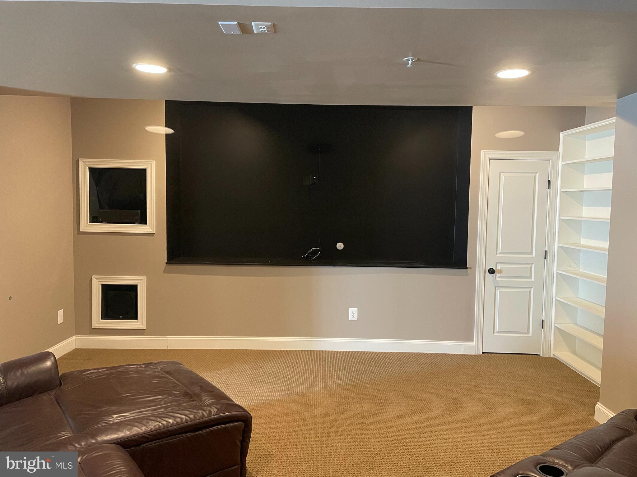 NORTH POINTE SUB - Residential Lease