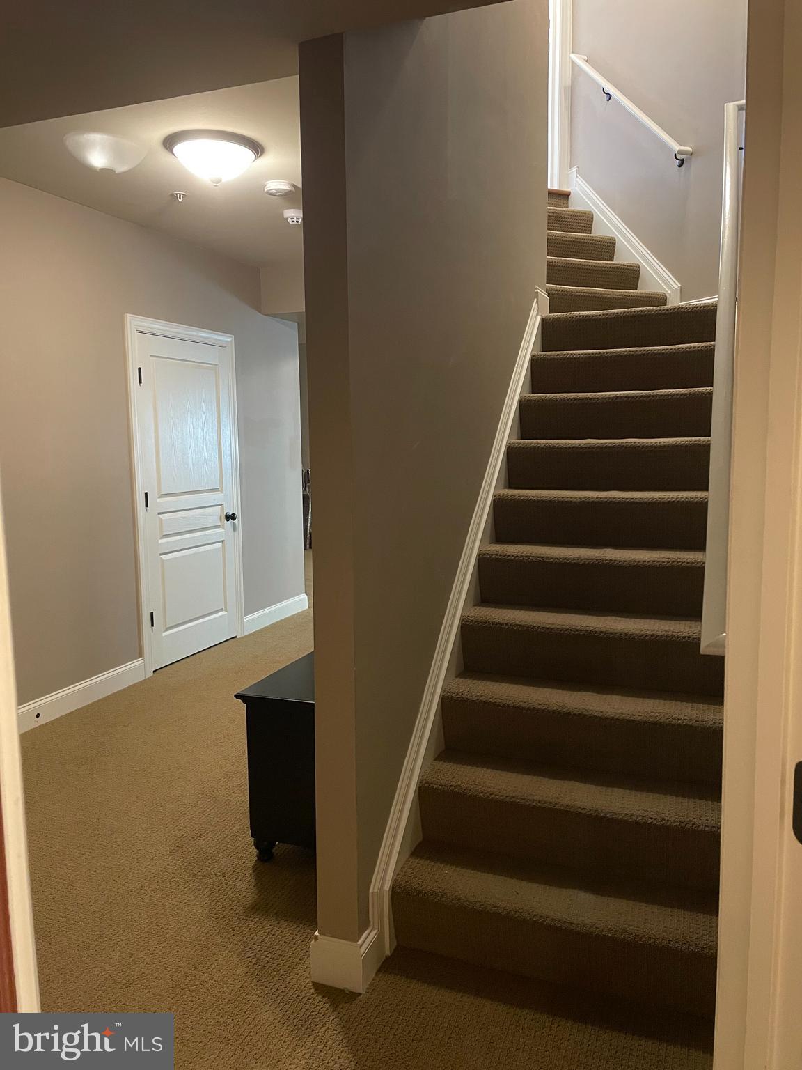 NORTH POINTE SUB - Residential Lease