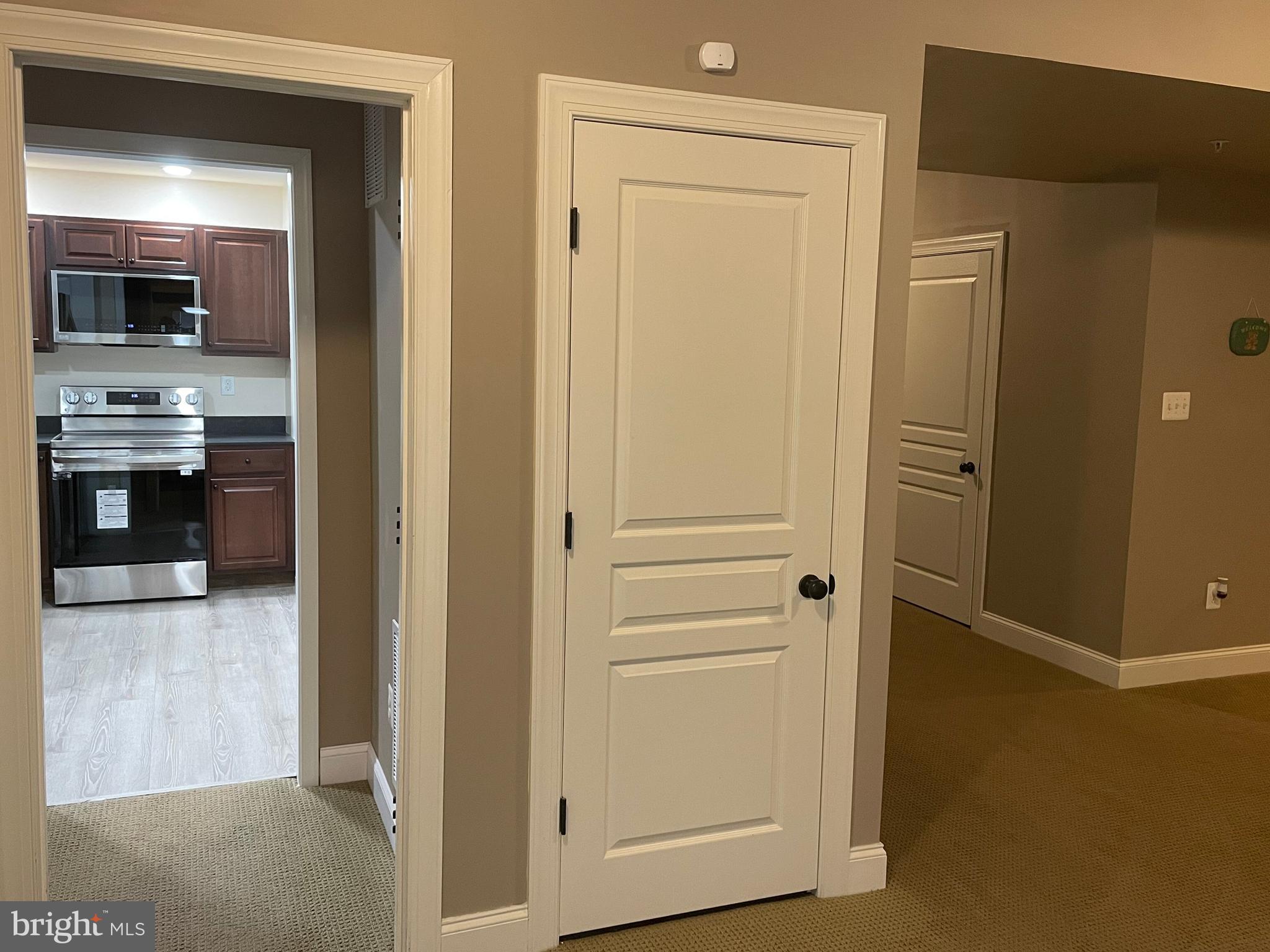 NORTH POINTE SUB - Residential Lease