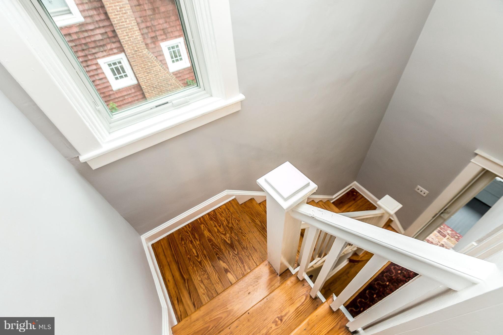 LAKE WALKER - Residential