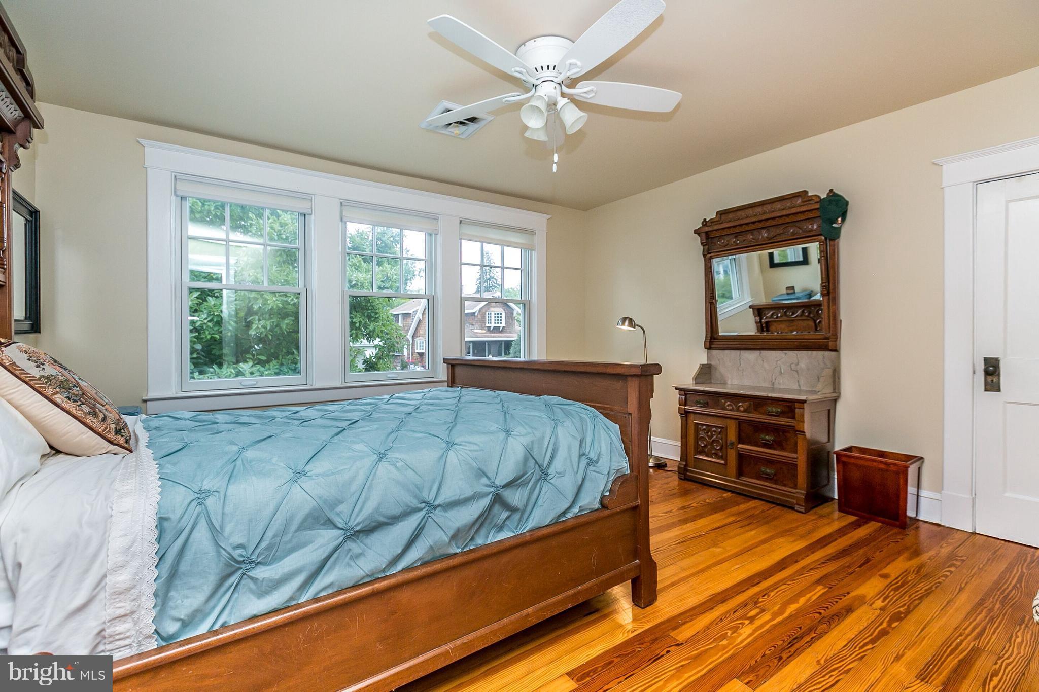 LAKE WALKER - Residential