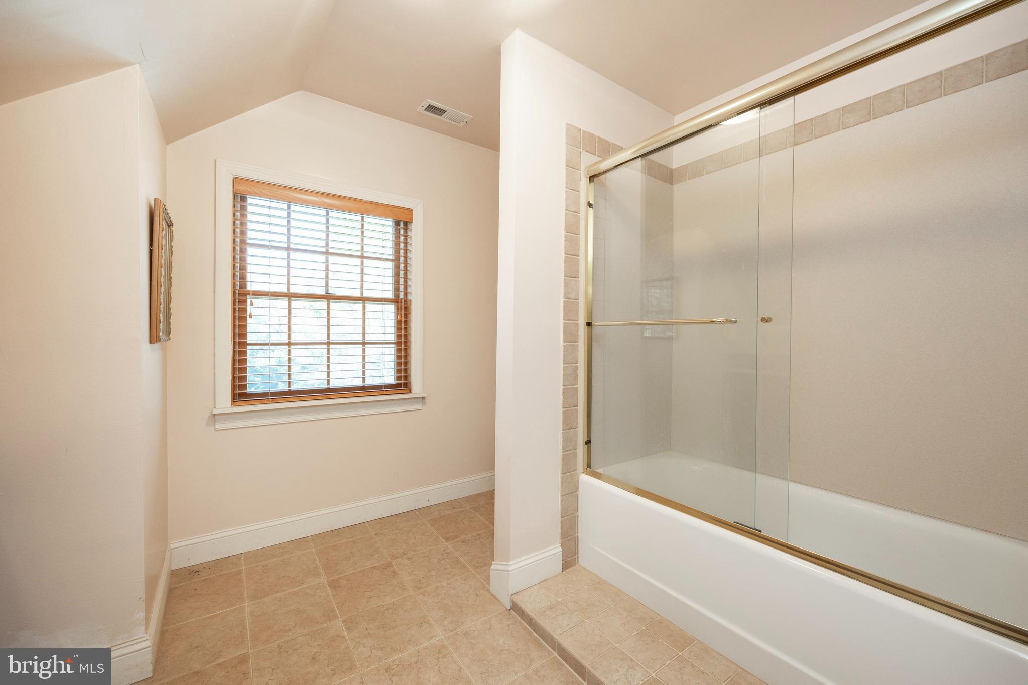 HAVERFORD WALK - Residential